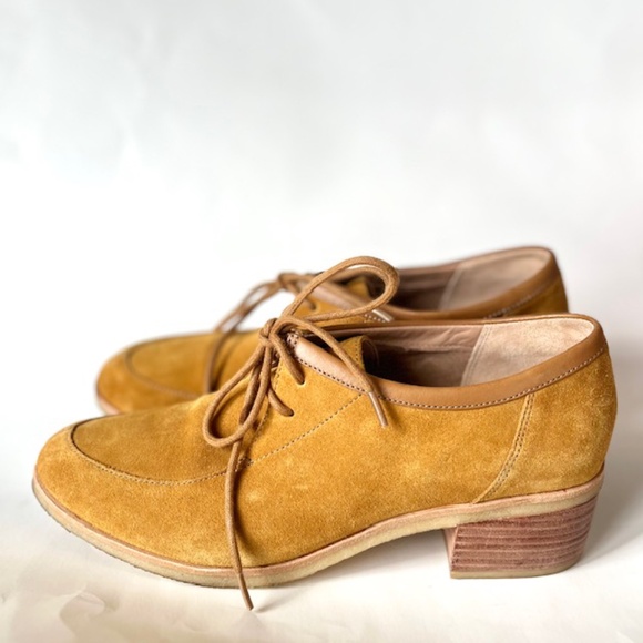 Clarks Original Mustard Suede Woman's Heel Loafer Size 10 - Picture 1 of 9